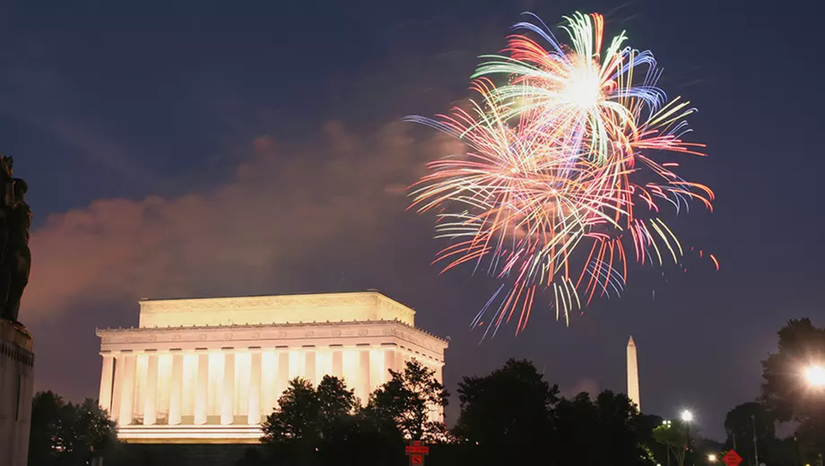 July 4 Fireworks Cruise at Boomerang Pirate Ship - Primary Image