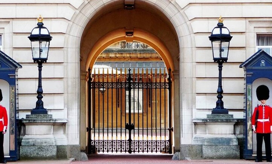 Image 4: London Royal Sights Tour with Westminster Abbey Entry