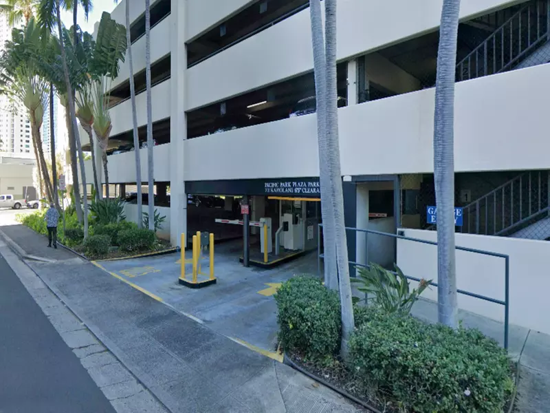 Parking at 802 Curtis St. Garage