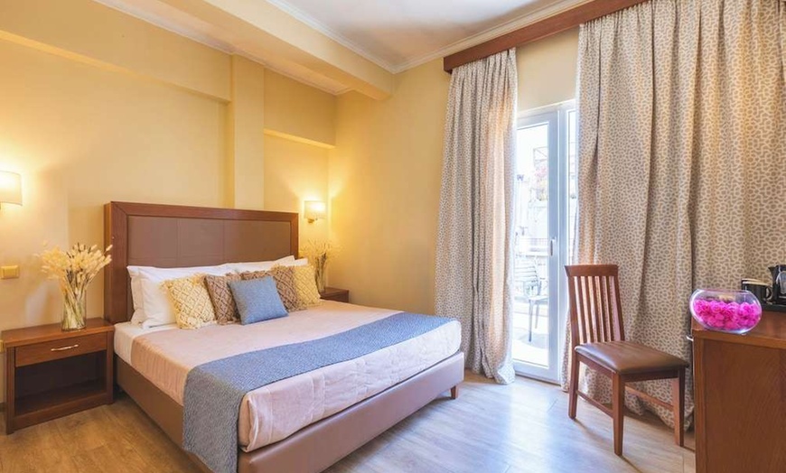 Image 8: ✈ ATENY I OKOLICE | Ateny - Marina Athens Hotel 3* - City break
