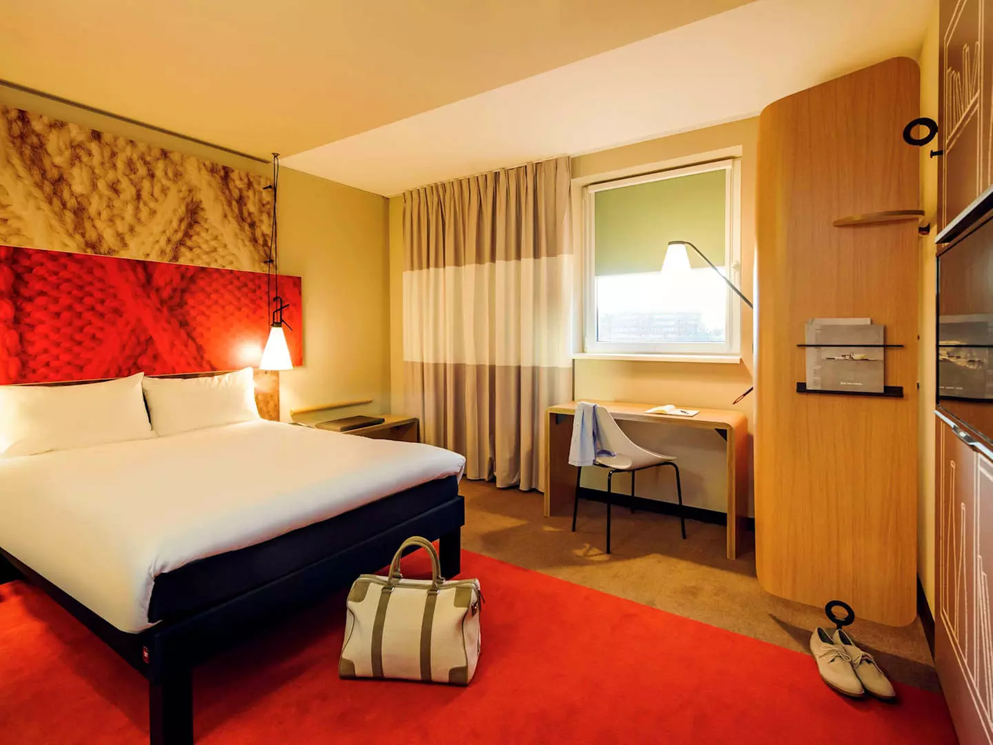 ✈ SCHLESWIG-HOLSTEIN | Hamburg - ibis Hamburg City Hotel 3*, 2 nocy...
