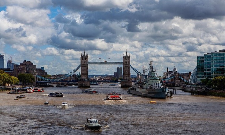 Image 13: London Borough Market Food Tour and Drinks-Best of British!