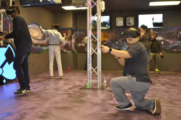 Virtual Reality (VR) Experience in Los Angeles