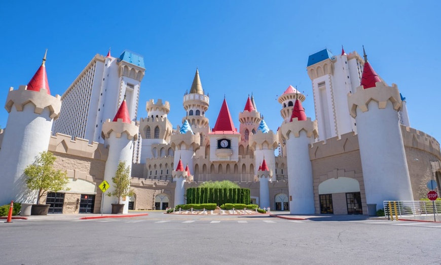 Image 2: ✈ NEVADA | Las Vegas - Excalibur Hotel & Casino 3*, 5 nachten - Sta...