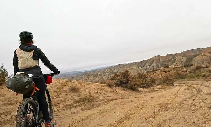 Image 7: Viaje a través de las tierras malas del desierto de Gorafe
