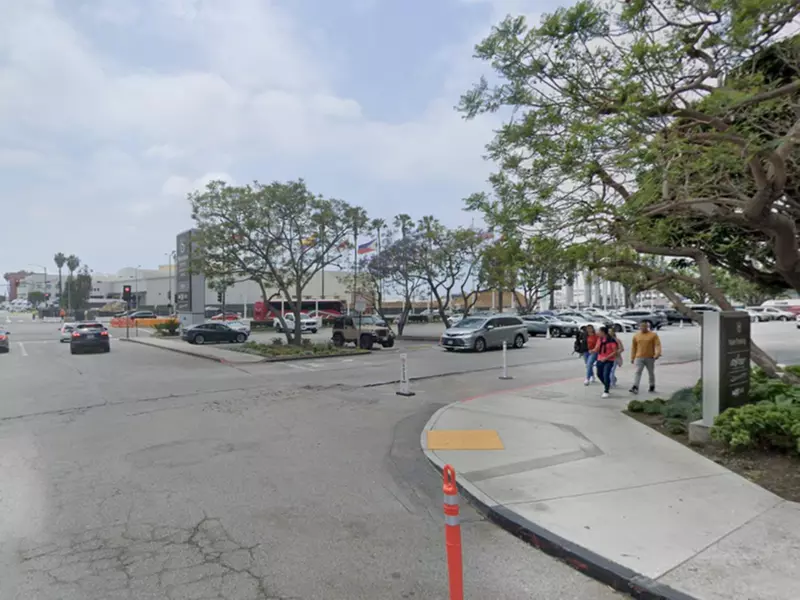 Parking at Sheraton Gateway Parking LAX - Valet