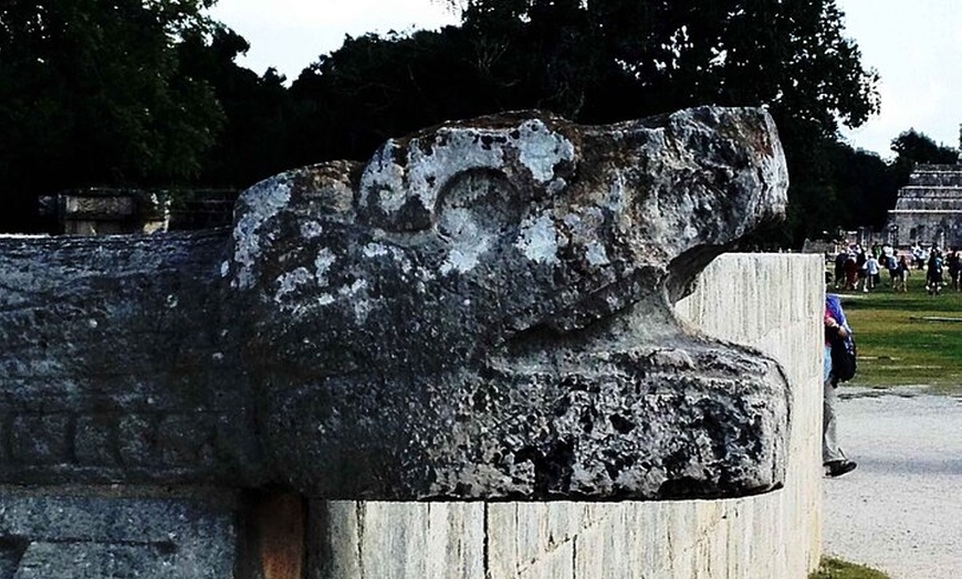 Image 9: Chichen Itza with Suytun and Ik kil cenotes, Valladolid Tour
