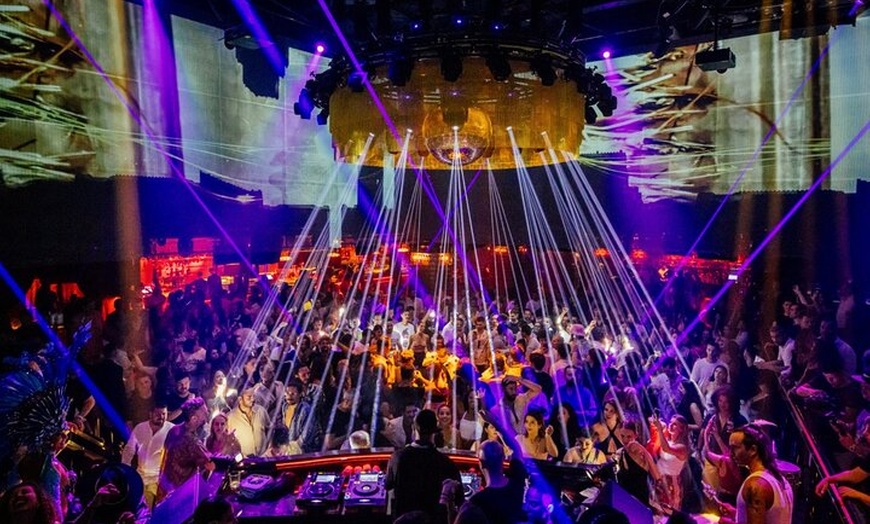 Image 19: Ibiza : 3 x discoteca y piscina Party Pass