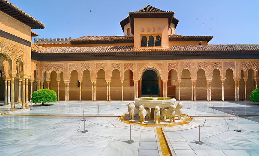Image 2: Alhambra, Palacios nazaríes y acceso reservado al Generalife