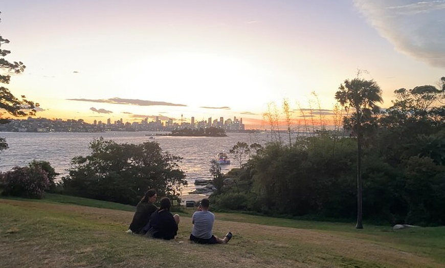 Image 10: Sydney: Golden Hour City Escape with Sunset, Picnic and Photos