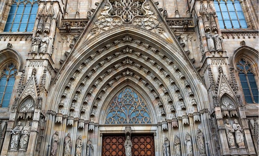 Image 3: Entrada prioritaria a la Catedral de Barcelona con acceso a la azotea