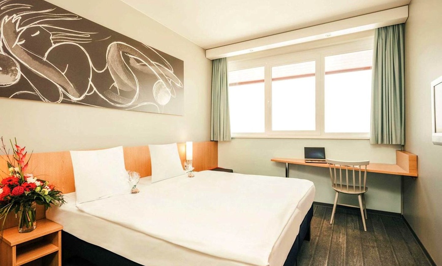 Image 61: ✈ SPAIN | Barcelona - Mariano Cubi Aparthotel Barcelona 4*, 2 night...