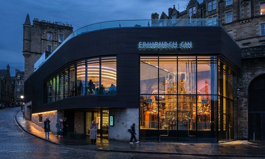 Image 5: Edinburgh Gin The Classic Tour & tasting