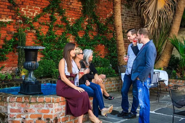 New Orleans Cooking Class and Cocktail Walking Tour