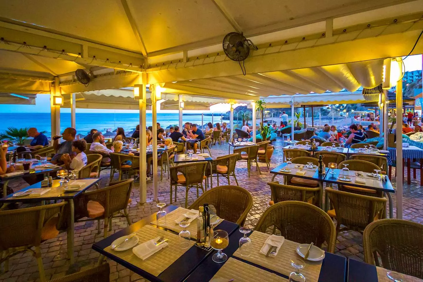 ✈ ALGARVE | Albufeira - Sol e Mar Adults Only 4*, 2 nachten - Aan zee