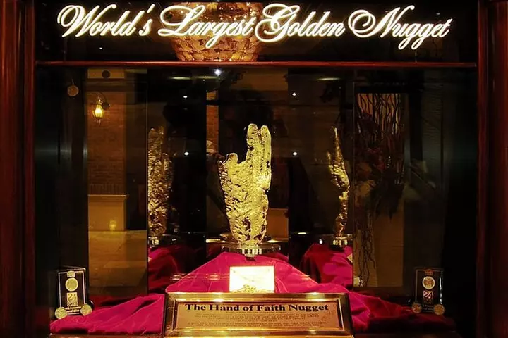 Las Vegas Night Tour, Fremont St. Experience, & Welcome sign