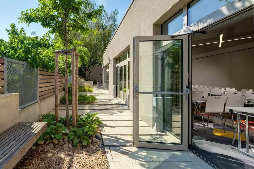 ✈ REPUBLIKA CZESKA | Praga - Comfort Hotel Prague City East 3*, 2 n...