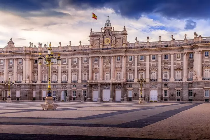 Visita guiada a pie en Madrid - Second Medium