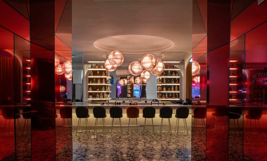 Image 15: ✈ HONG KONG - Mondrian Hong Kong avec excursion privée sur l'île de...