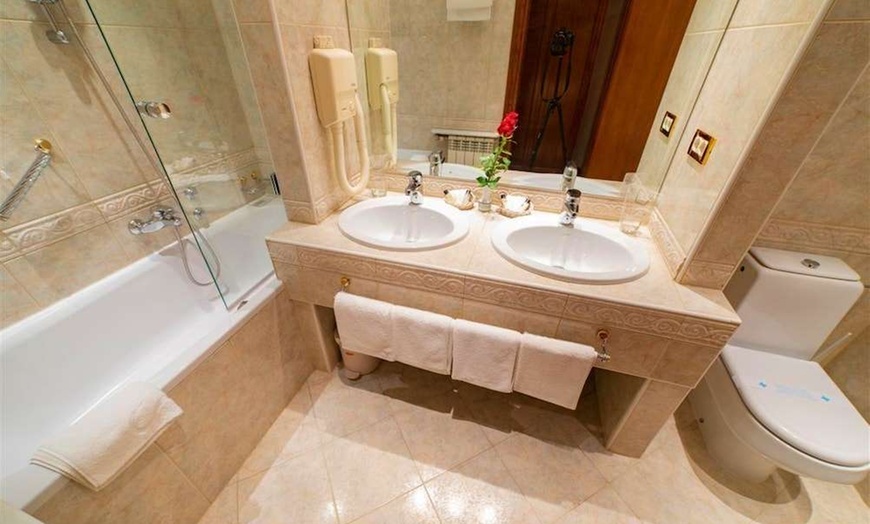 Image 3: ✈ CROATIE | Zagreb - AS Hotel 4* - City break