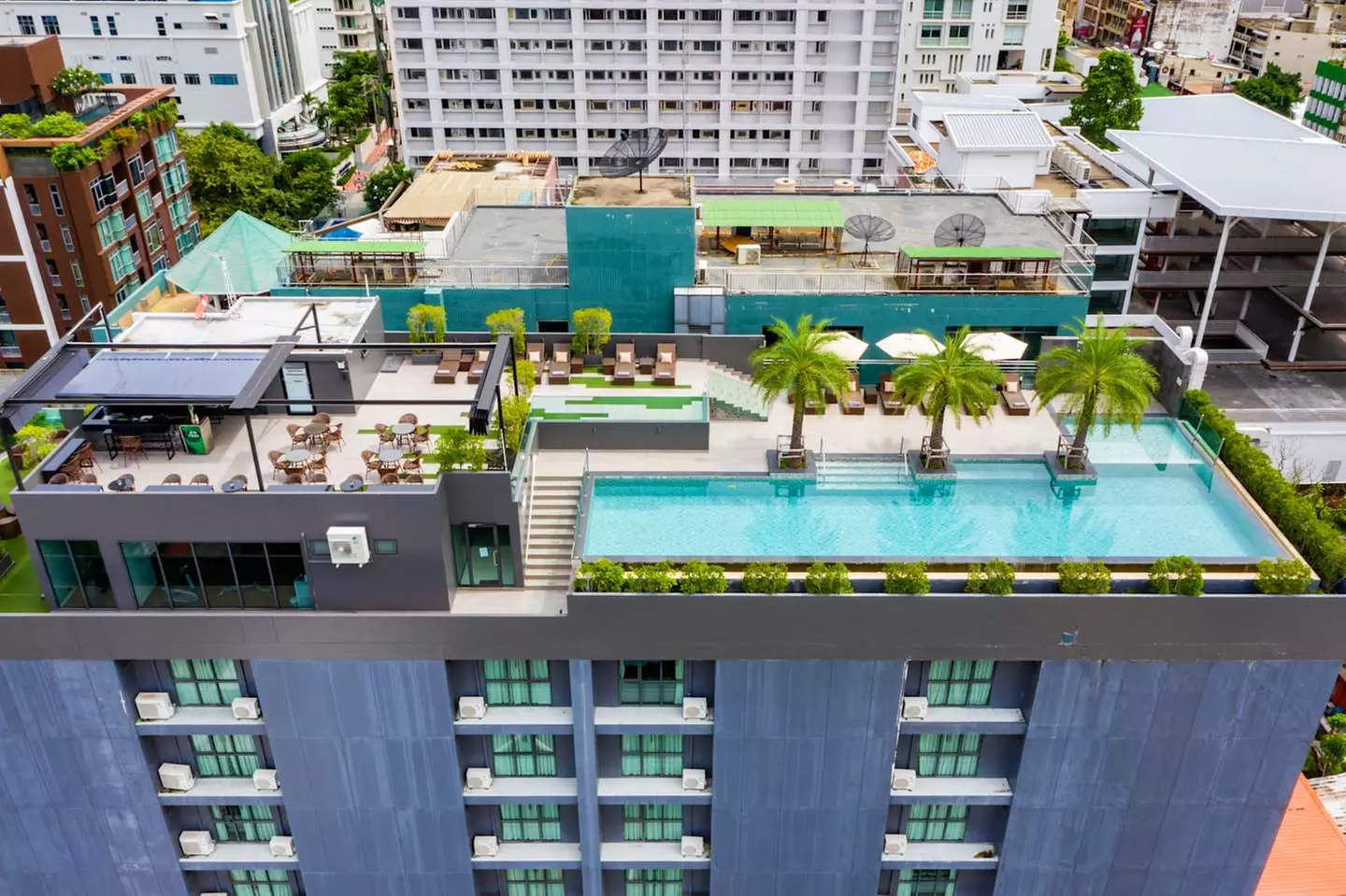 ✈ MIDDEN VAN THAILAND | Bangkok - SureStay Plus Hotel by Best Weste...