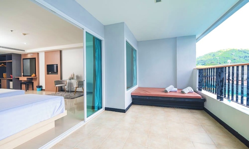 Image 41: ✈ POŁUDNIOWA TAJLANDIA | Phuket - Casa Del M 4* - Odkryty basen