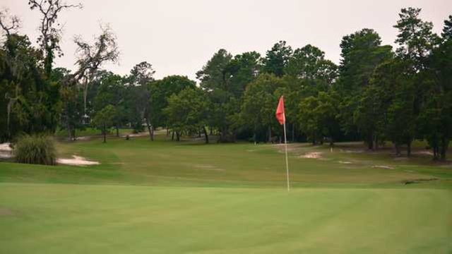 Online Booking - Round of Golf at Oak Hills Golf Club