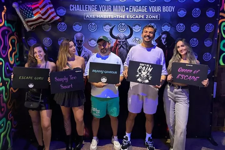 Bundle 1 Hour Real Life Escape Room 1 Hour VR Escape Game - Second Medium