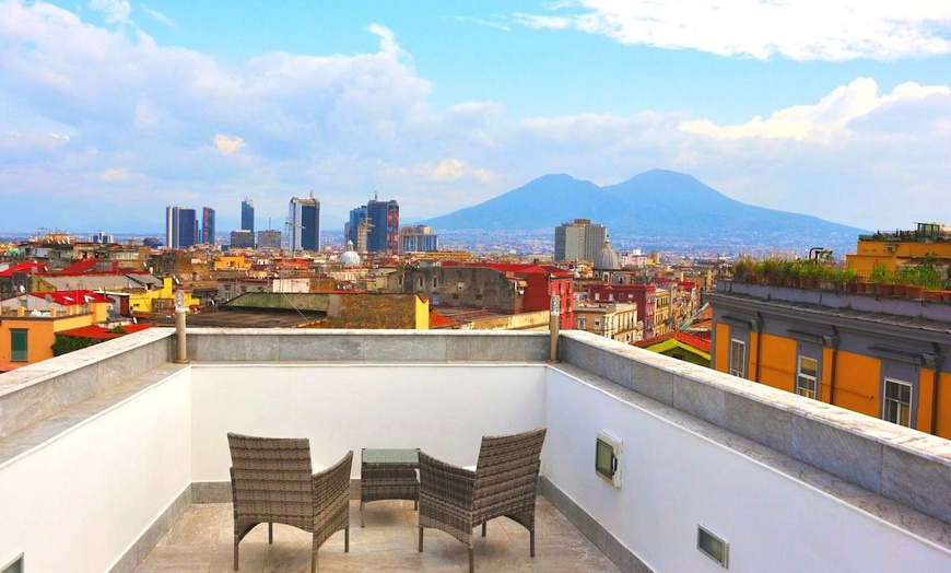 Image 8: ✈ ITALIE | Naples - Palazzo Settembrini 49 Apartments, 2 nuit - Déc...