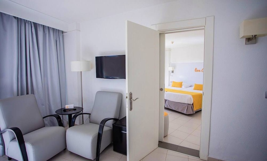 Image 74: ✈ GRAN CANARIA | Playa del Ingles - Hotel Servatur Waikiki 3* - Śni...