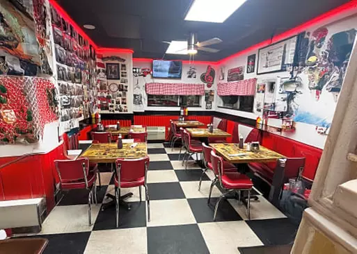 5% Cash Back at Sid's Diner