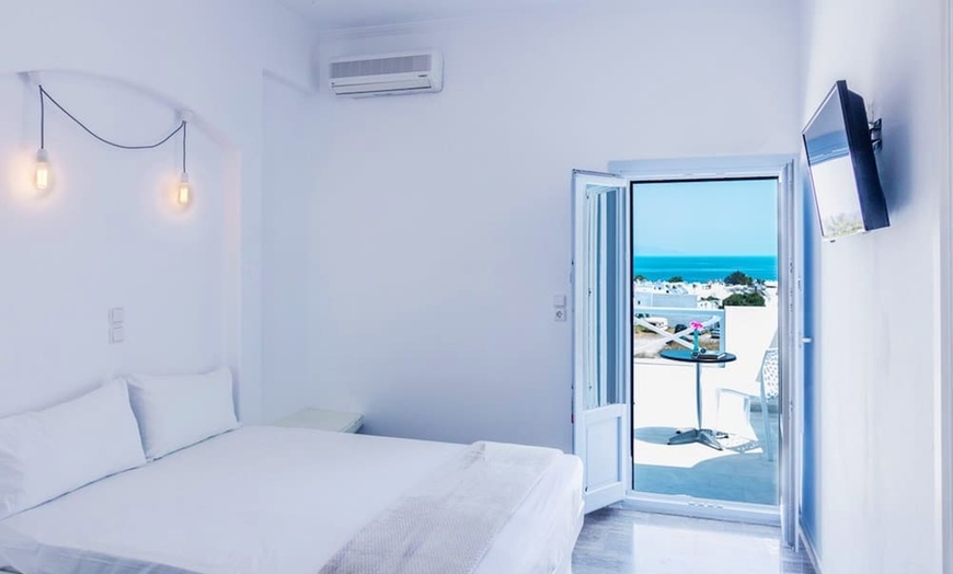 Image 7: ✈ SANTORINI | Kamari - Hotel Selini 3*, 3 nights - Seafront