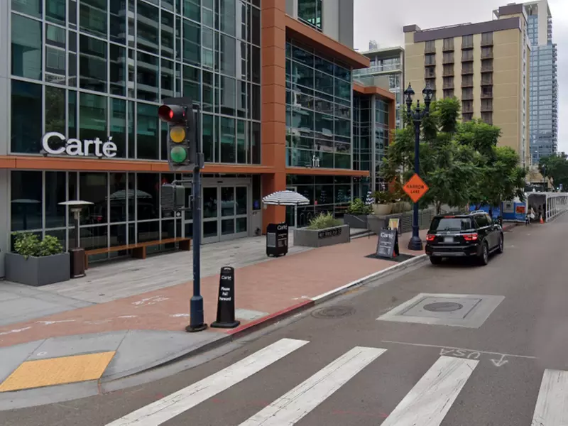 Parking at Carte Hotel - Valet Kiosk