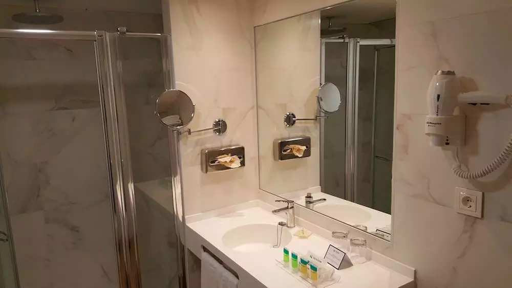 ✈ HISZPANIA | Madryt - Senator Barajas Hotel 4*, 2 nocy - City break