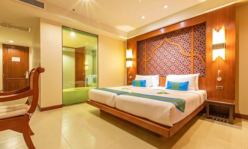 Image 7: ✈ SOUTHERN THAILAND | Phuket - Rawai Palm Beach Resort 4*, 5 nights...