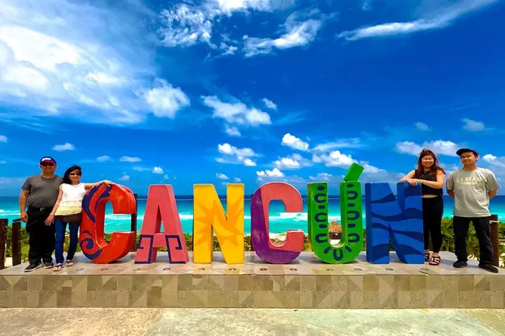 Cancun City Shopping and Local Food Tour Private Experience