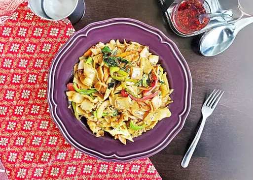 5% Cash Back at Basil Cafe