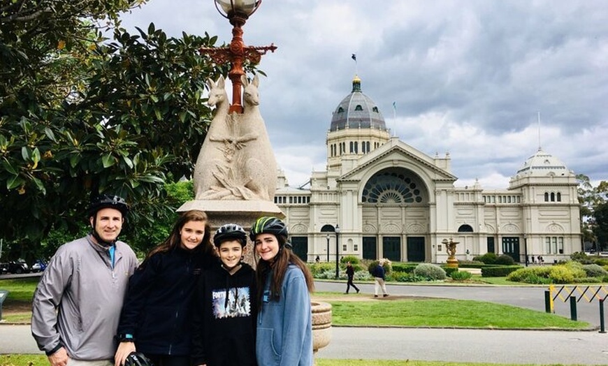 Image 3: Famous Melbourne City Bike Tour