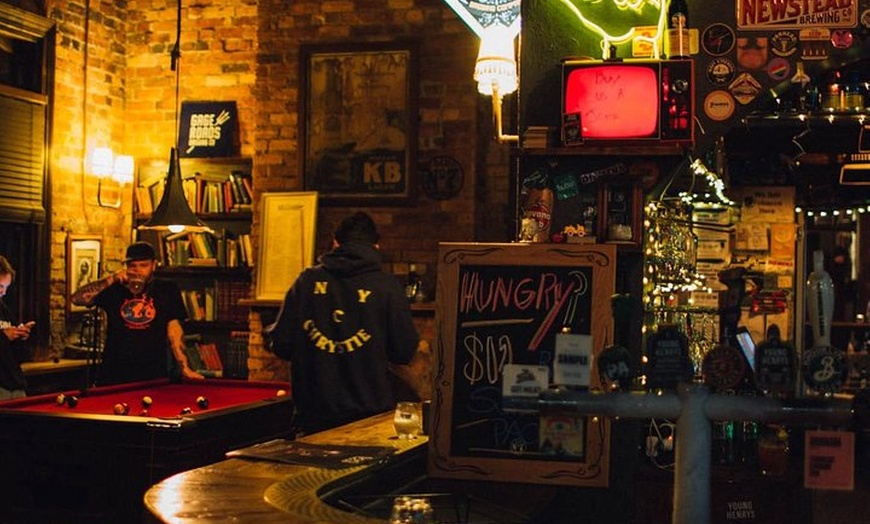 Image 7: Gangsters to Glamour Bar Tour in Fitzroy