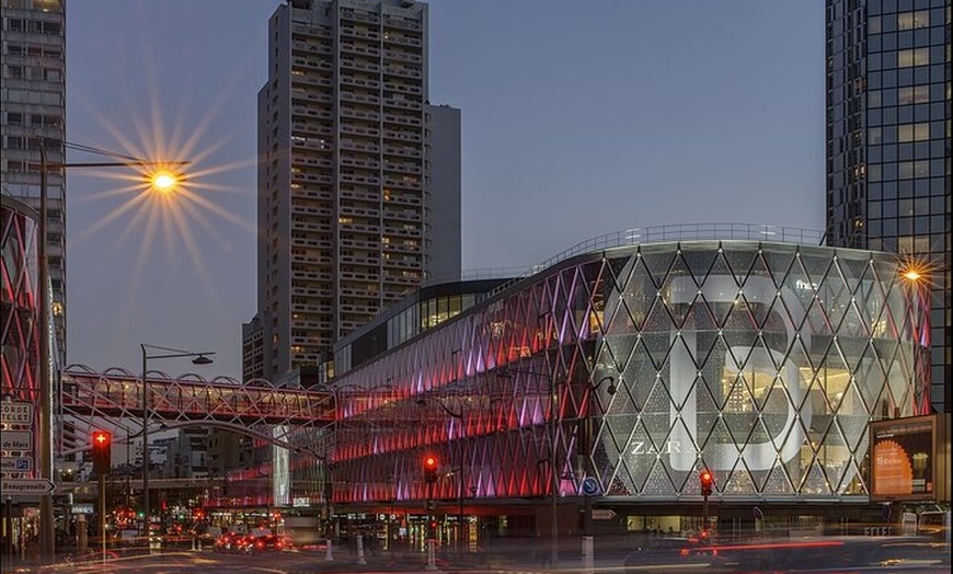 Image 10: Musée du Quai Branly et shopping à Beaugrenelle Paris