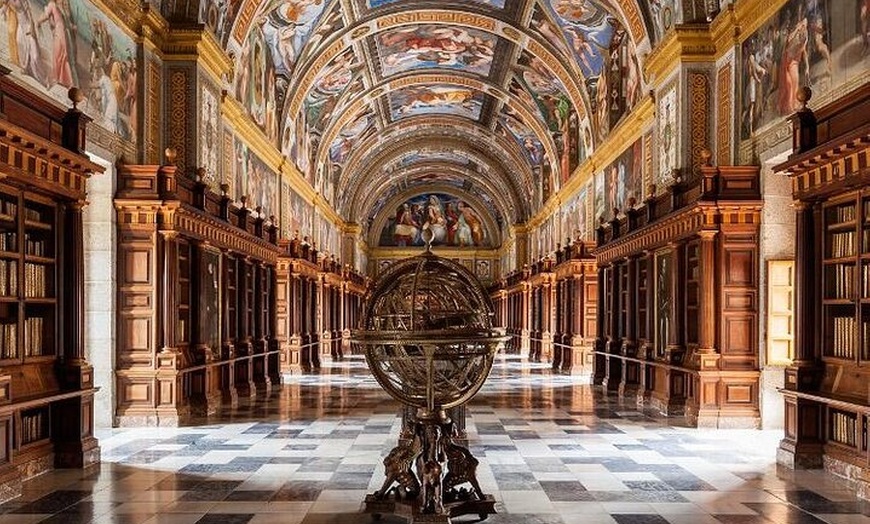 Image 10: Desde Madrid Excursión de un día a El Escorial Valle de los Caídos ...