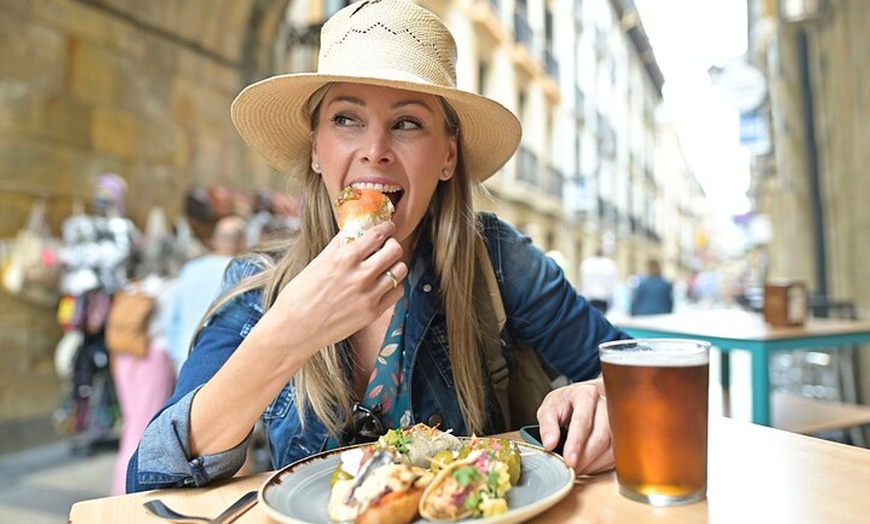 Image 2: Tour privado de comida y bebida en Valencia: Degustación de delicia...