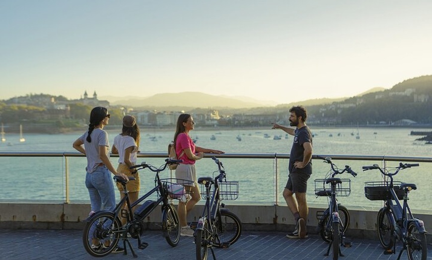 Image 4: Tour en bicicleta eléctrica con degustación de pintxos