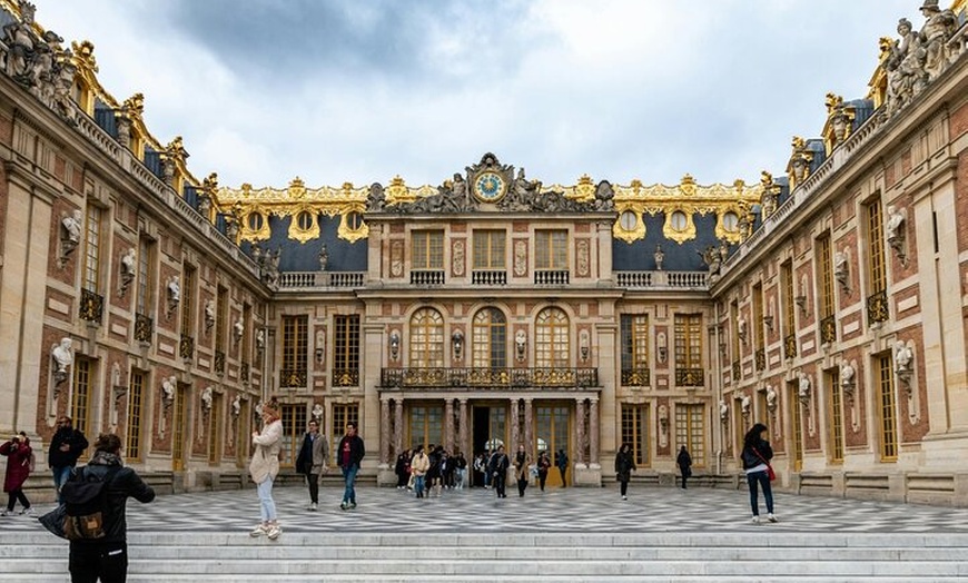 Image 2: Le château de Versailles et l'expérience du jardin