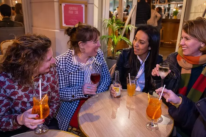 Histoire Rouge de Paris : Bordels, boudoirs et courtisanes - Primary Image