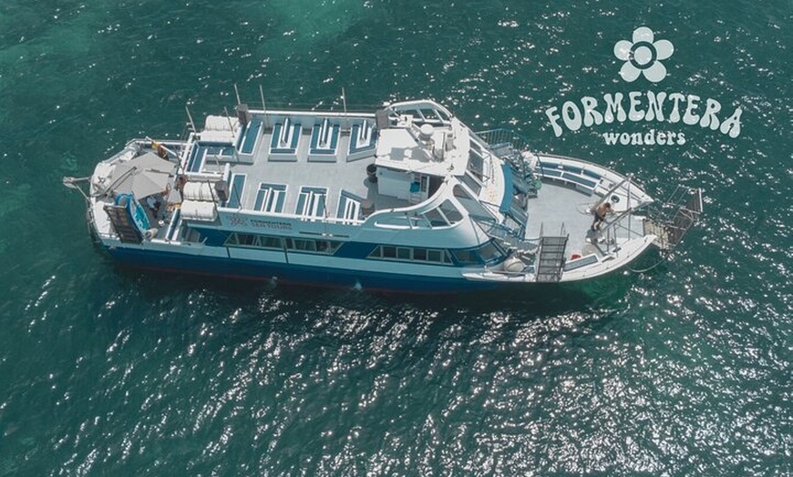 Image 39: Paseo en Barco a Playas de Formentera Wonders con Todo Incluido