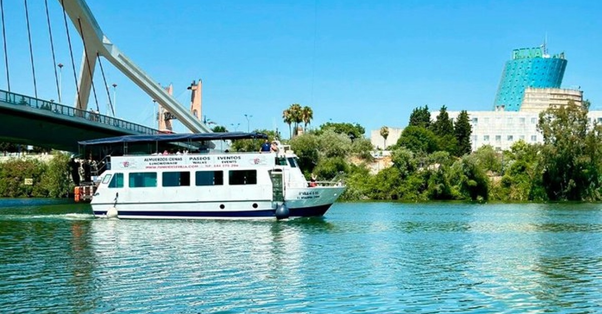 Paseo en barco por el Guadalquivir en Sevilla