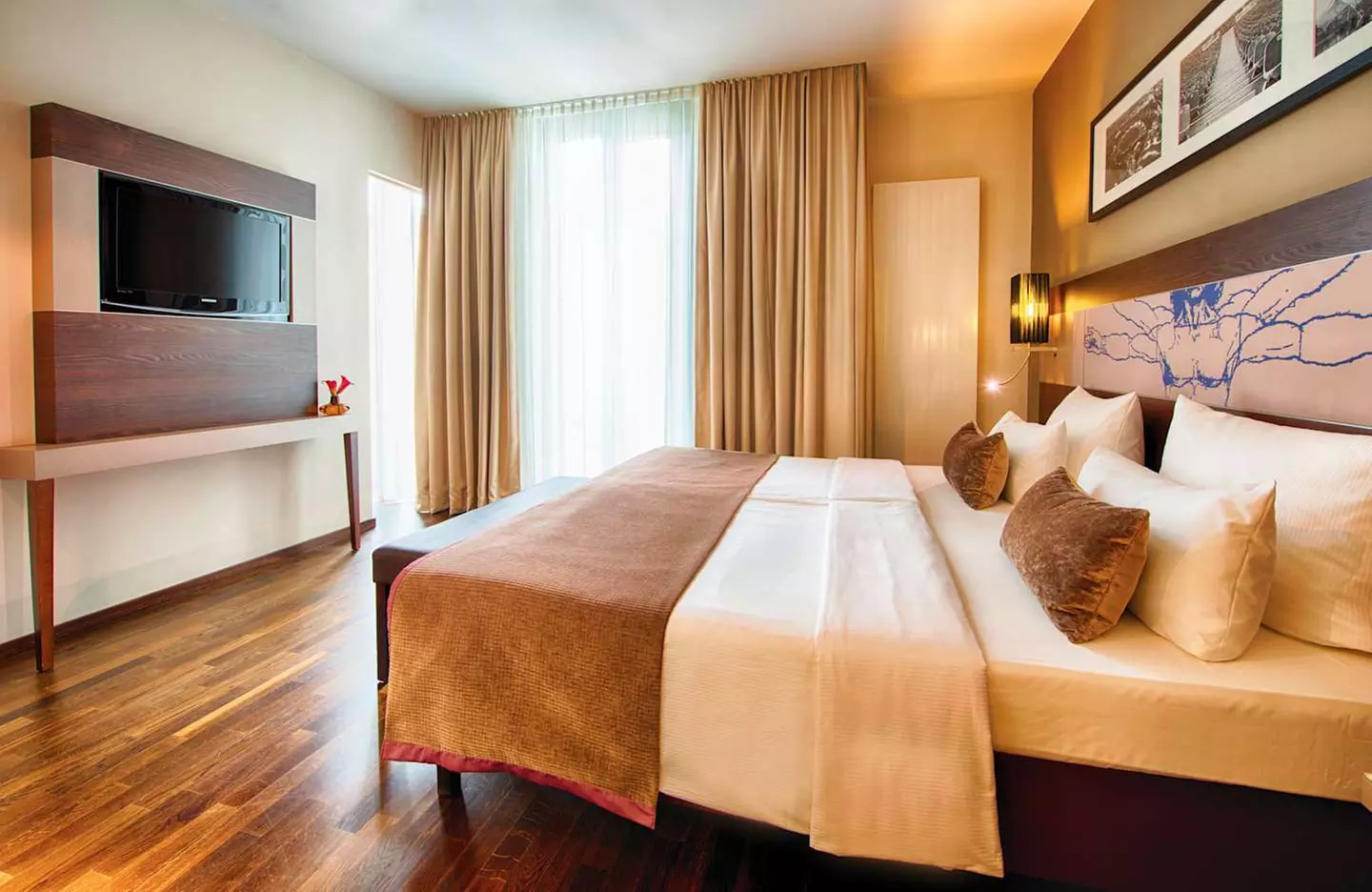 ✈ DEUTSCHLAND | München - Leonardo Royal Hotel Munich 4*, 2 Nächte ...