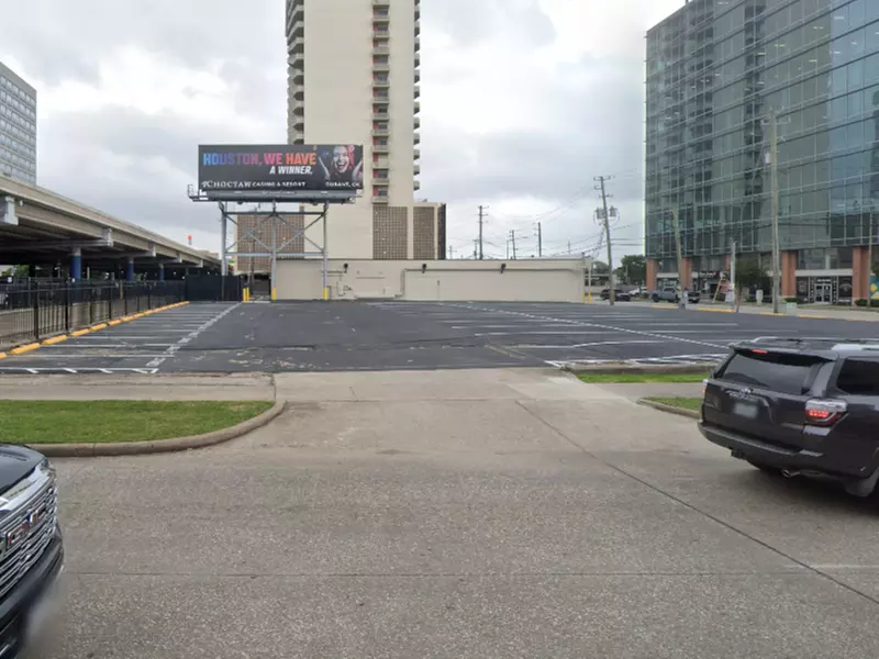 Parking at 2020 Travis St. Lot