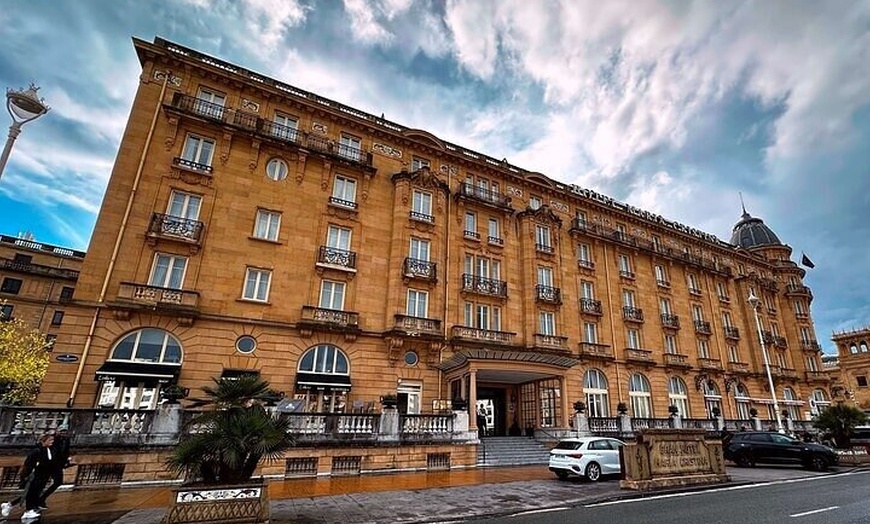 Image 7: Tour interactivo por la ciudad de San Sebastián